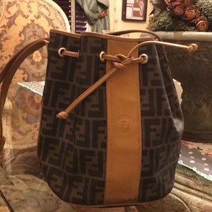 Fendi Vintage drawstring bucket handbag